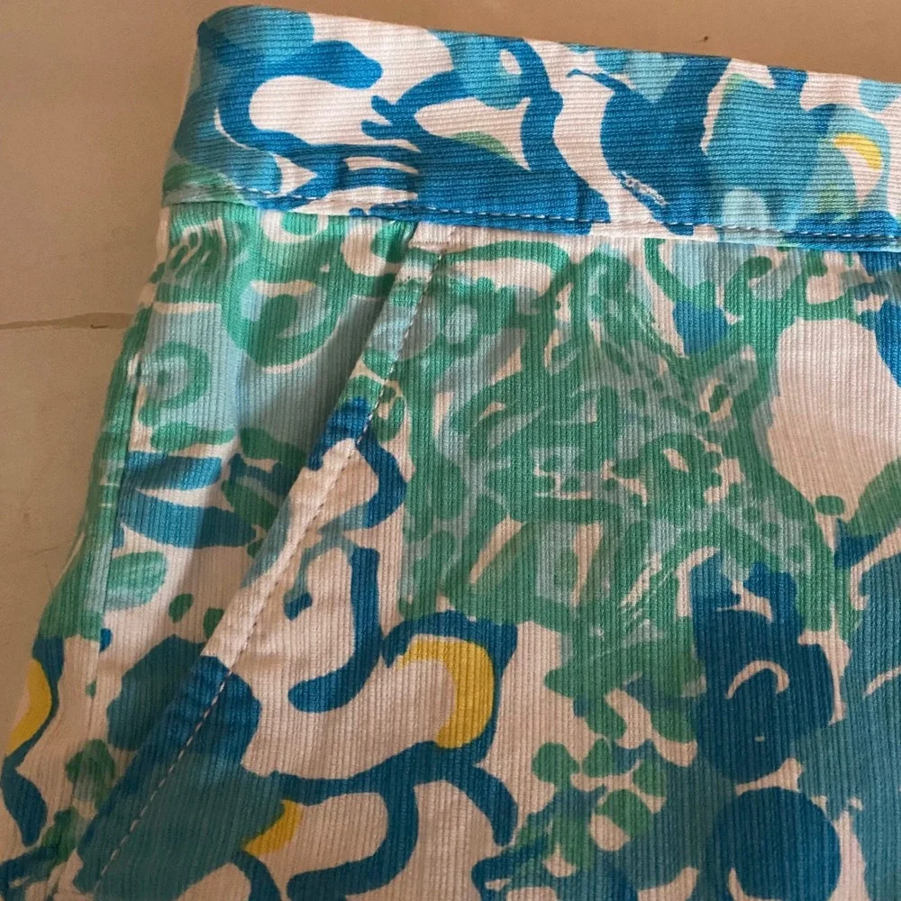 Lilly Pulitzer Buttercup Shorts Women's 14 Blue Floral Scalloped Hem Cotton